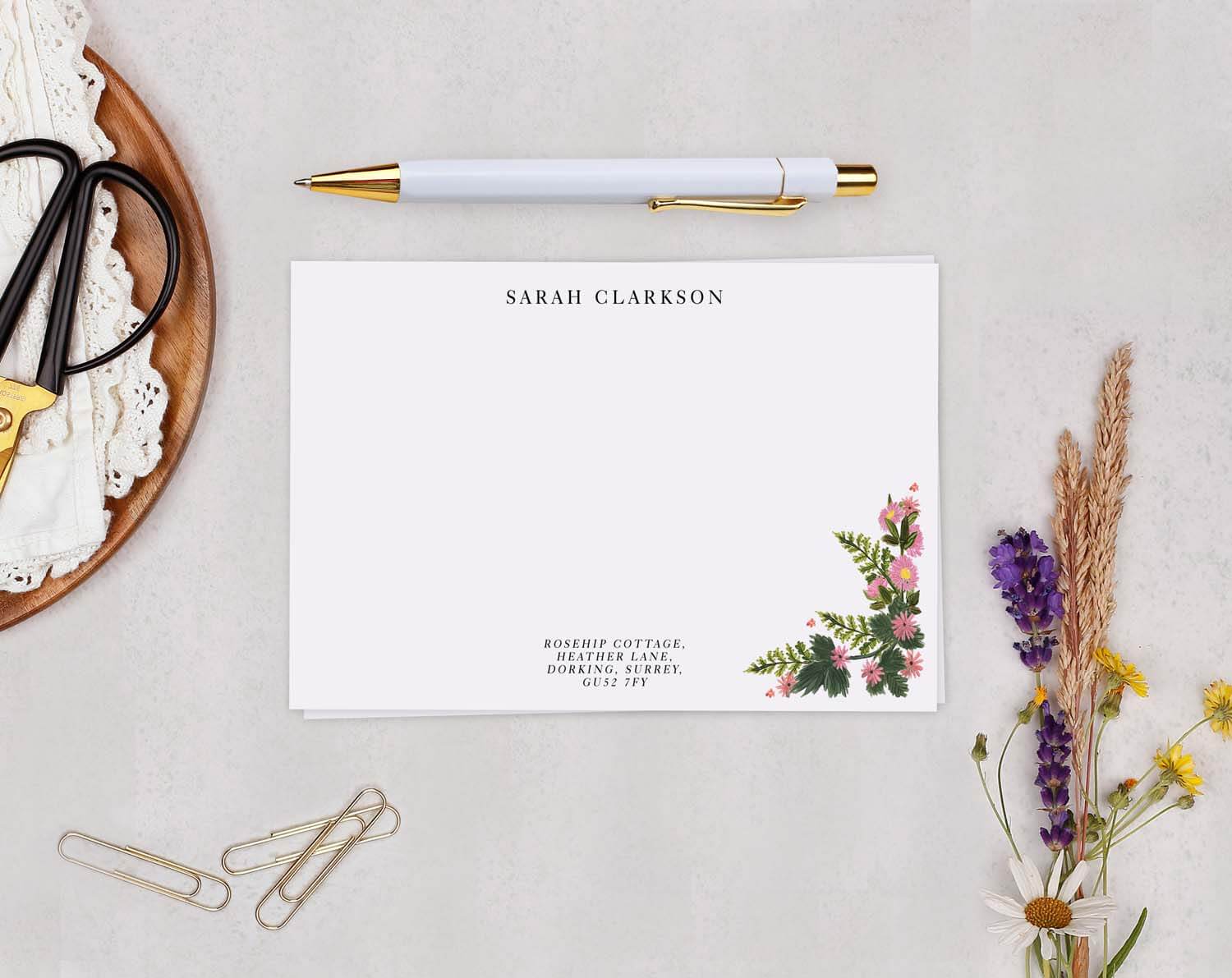 Pink Floral Personalised Note Cards featuring a hand-painted flower design for elegant correspondence.