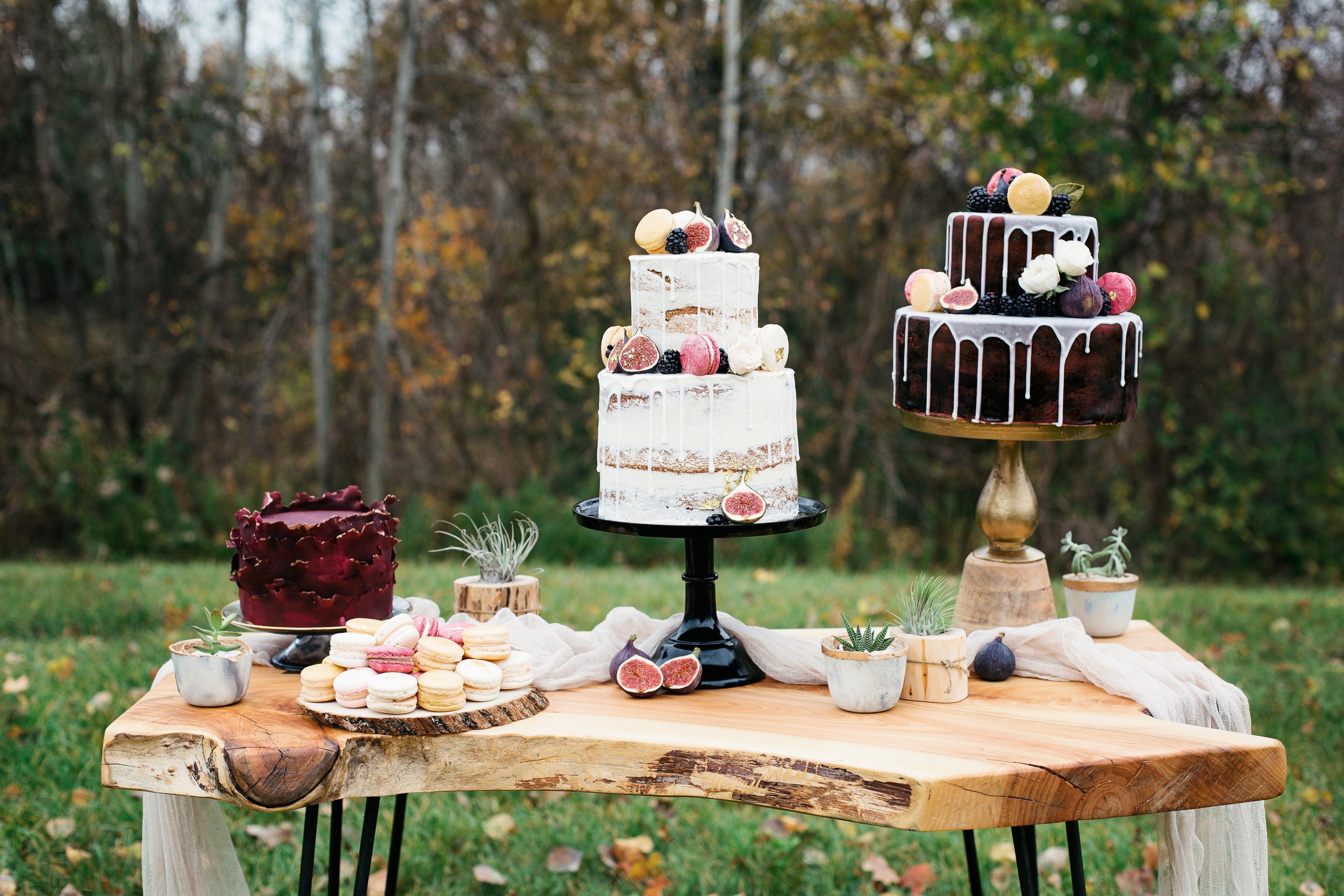 How to Choose Wedding Cake: Sizes, Styles, Flavours, and Budget