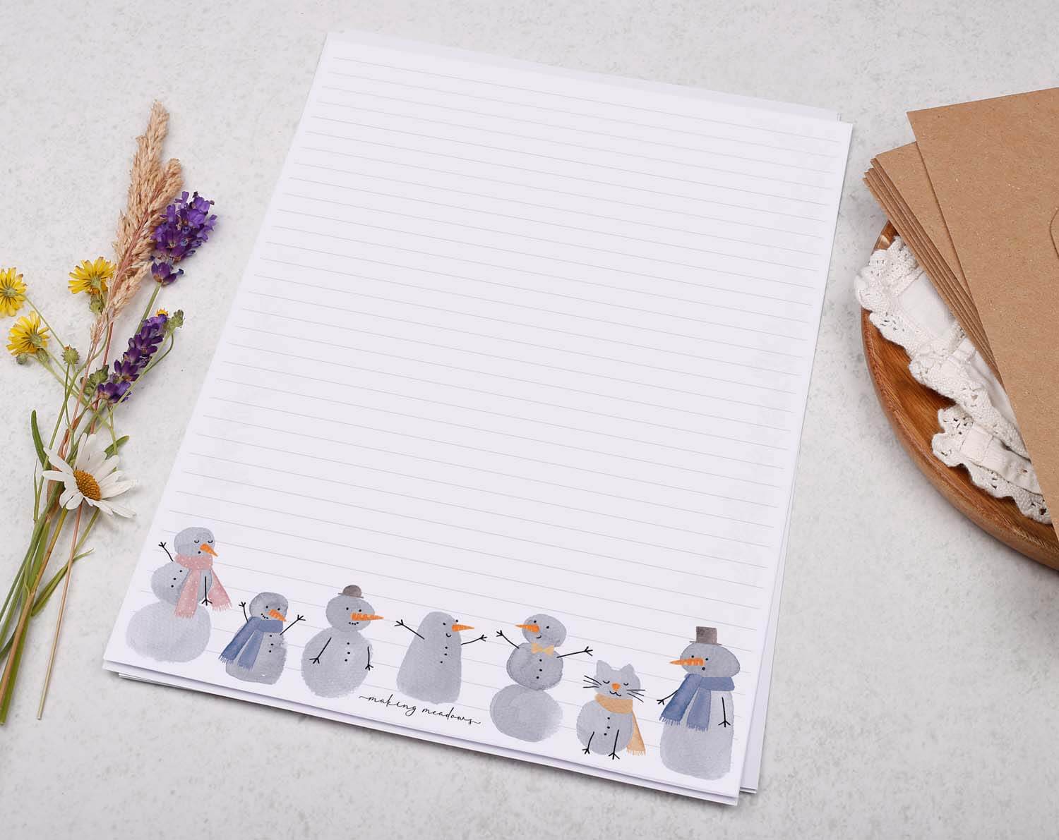 A4 writing paper with Christmas Snowman featuring hand-painted snowmen and a winter cat at the bottom.
