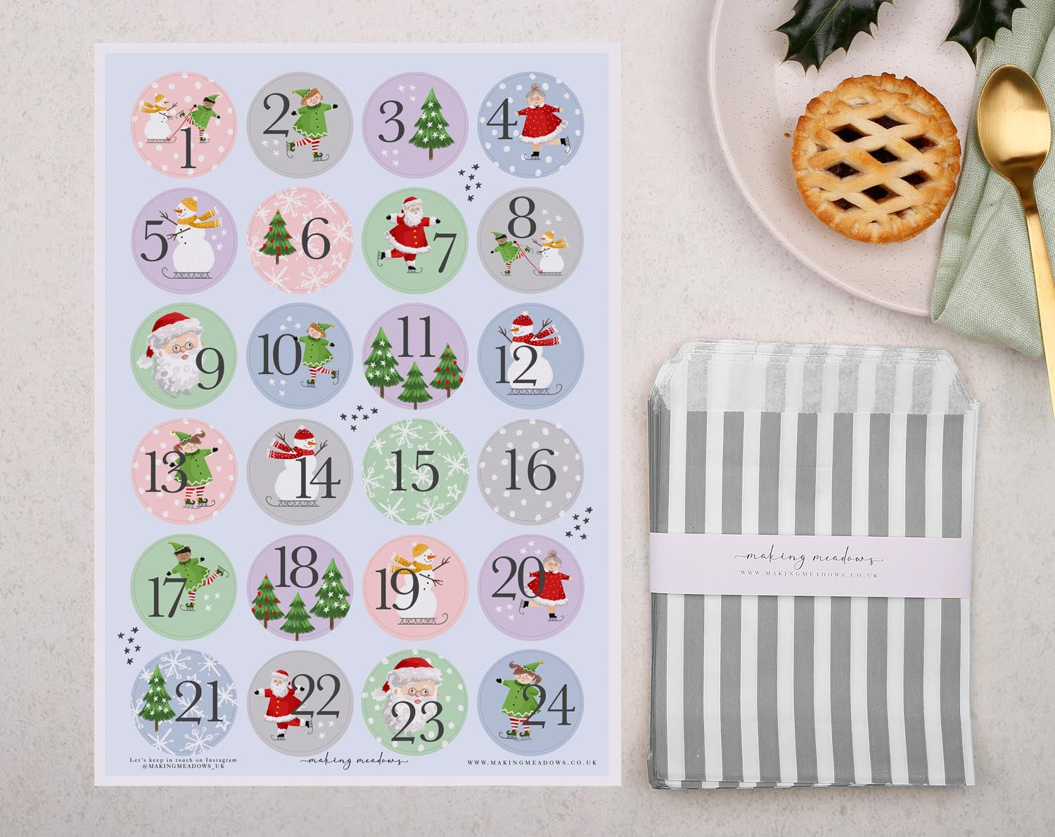 Santa Christmas Advent Calendar With Silver Bags