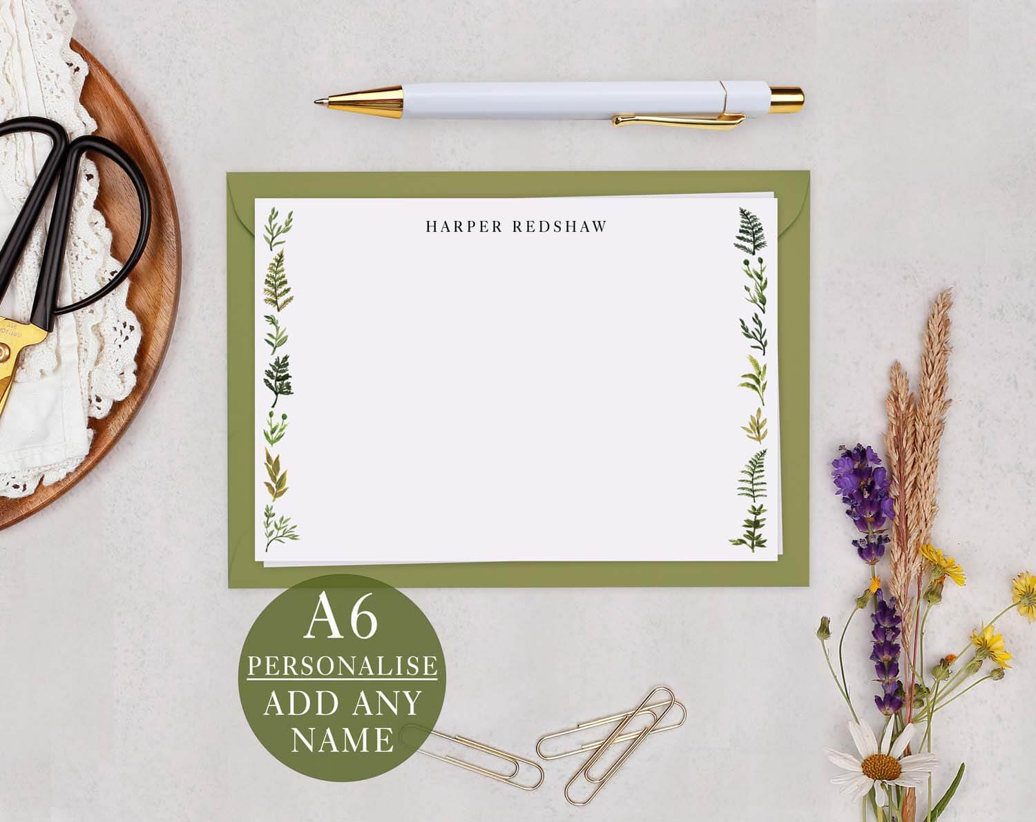 A botanical personalised note card with elegant illustrations, perfect for personalized stationery. Botanical Personalised Note cards.