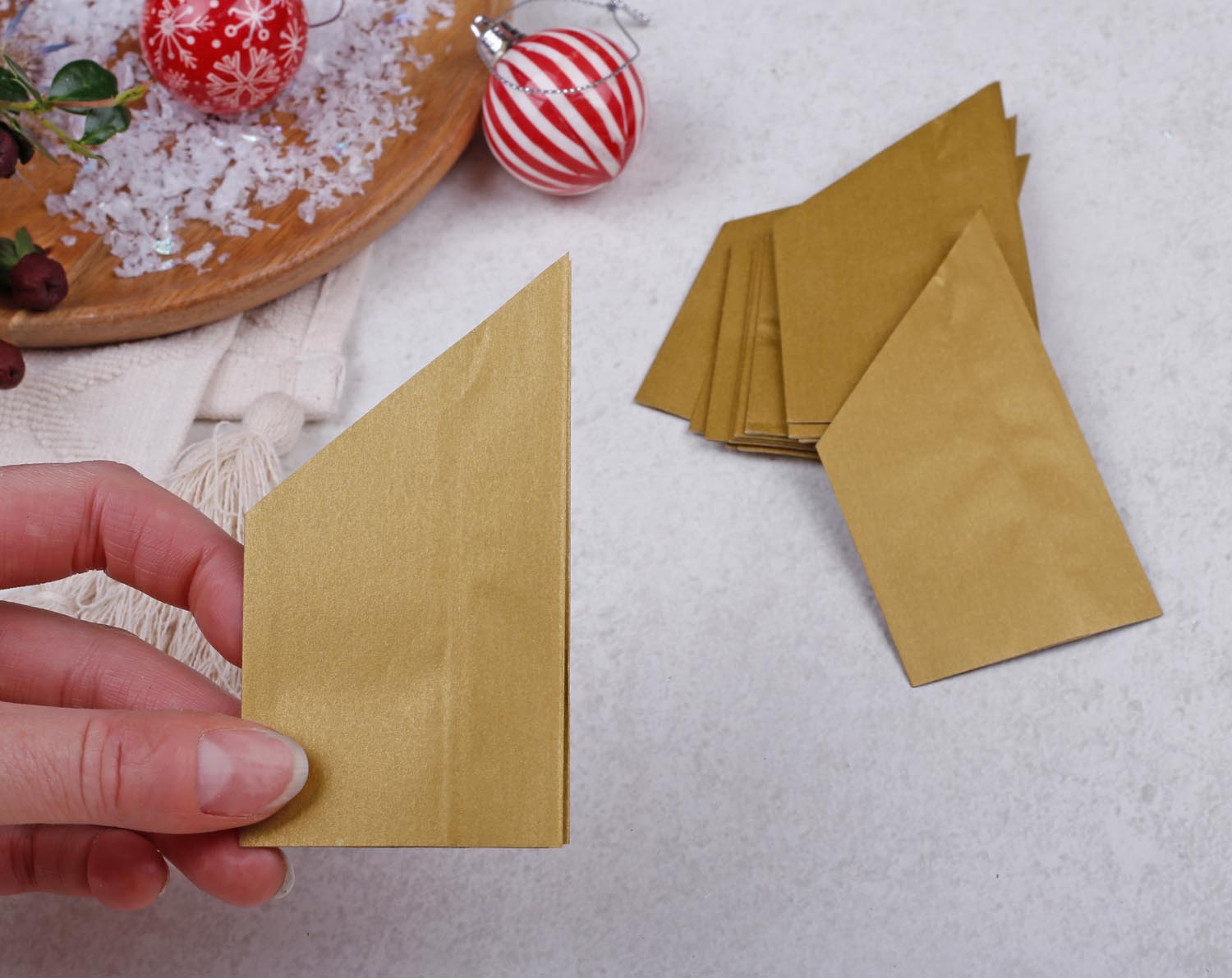 Gold Christmas Cracker Party Hats