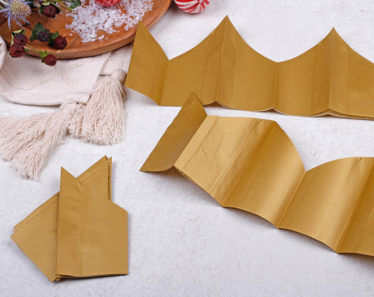 Gold Christmas Cracker Party Hats