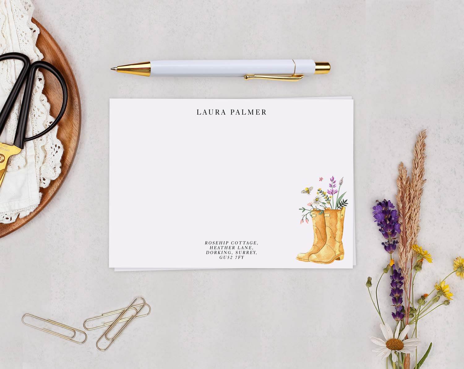 Gardening Personalised Note cards featuring floral illustrations and gardening boots on a stationery set.