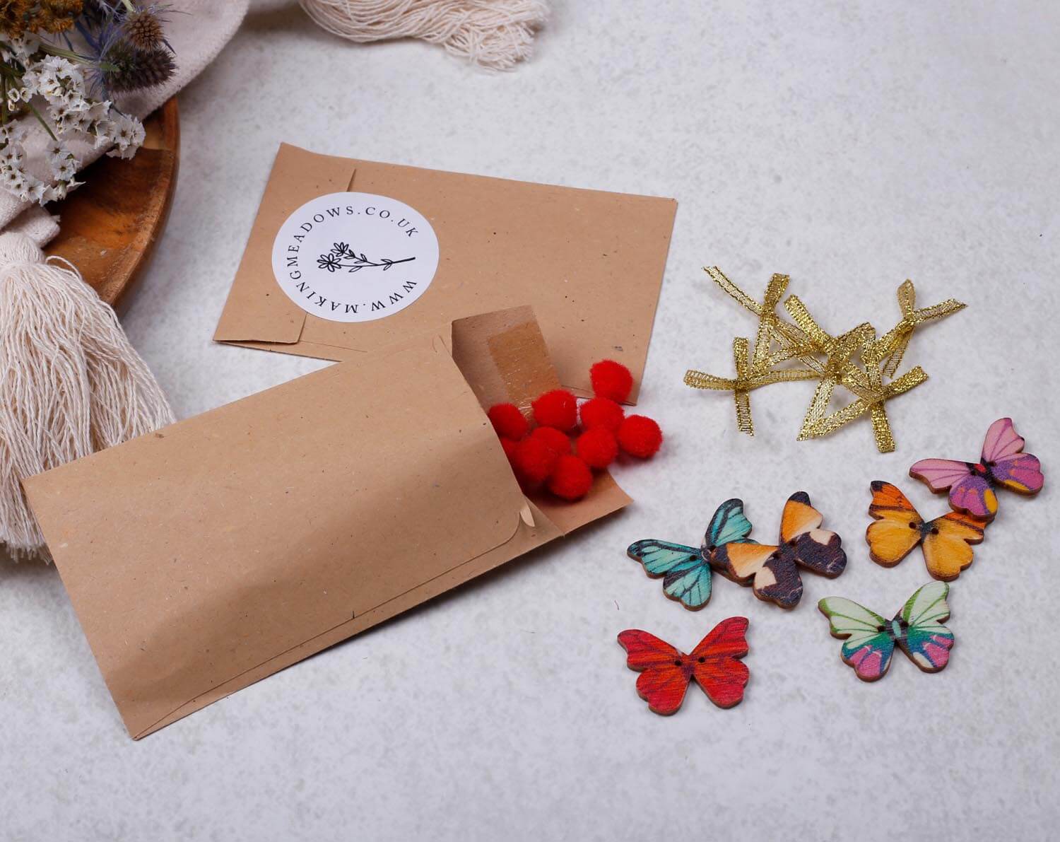 Hedgerow Make Your Own Greeting Card Kit. Craft Kits designed by Making Meadows