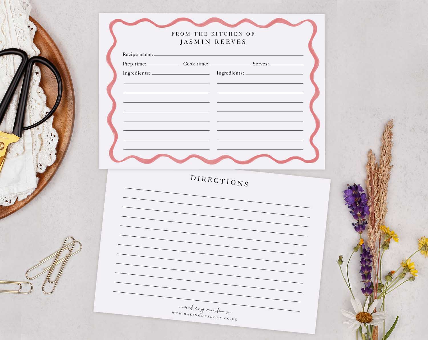 Pink wavy recipe cards set featuring spaces for recipe details, ideal for organizing cooking notes and personalizing gifts.