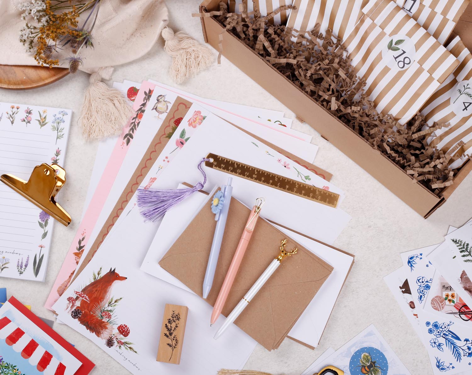 Stationery & Writing Paper Christmas Advent Calendar