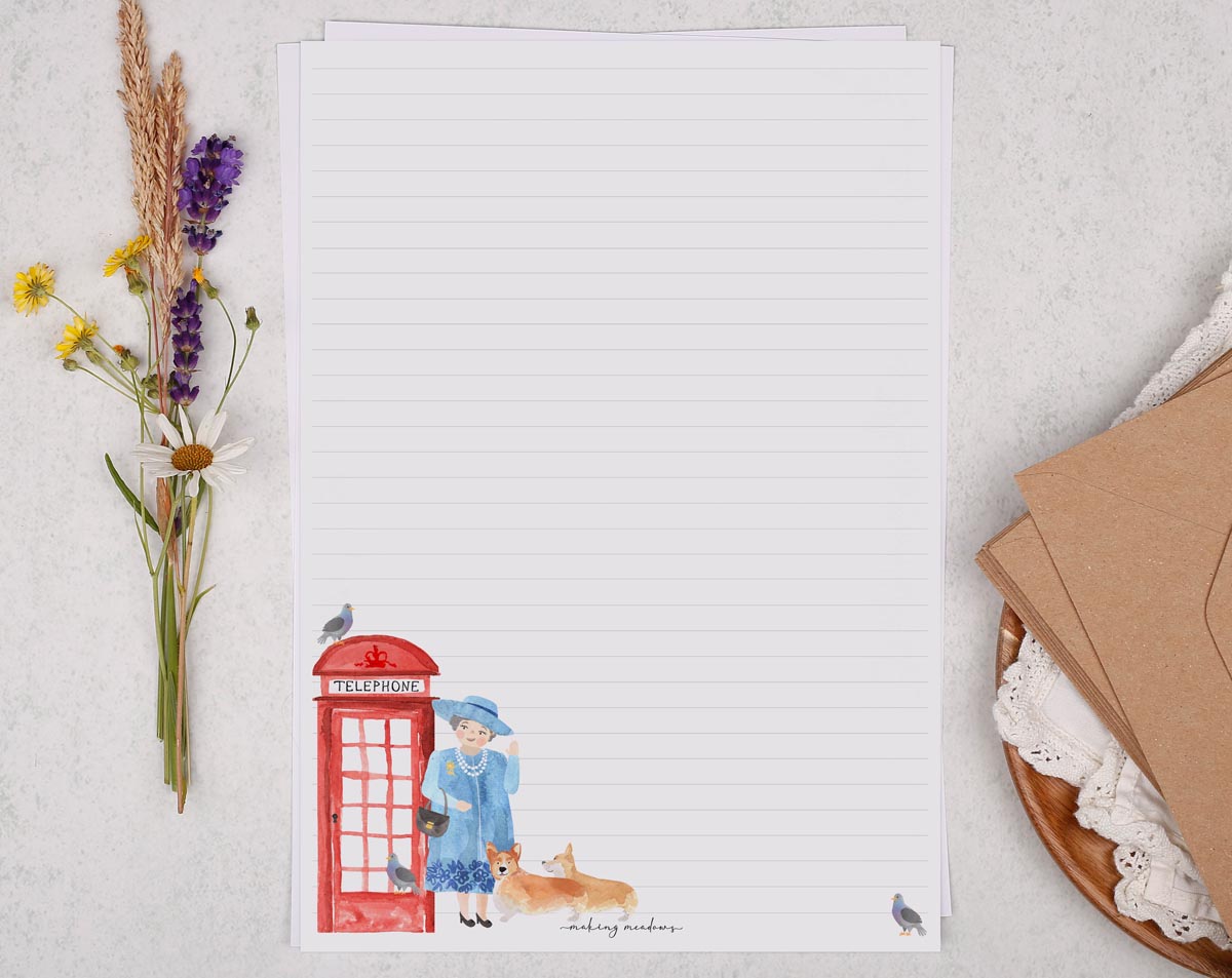 A4 letter writing paper sheets with her majesty The Queen and her corgis